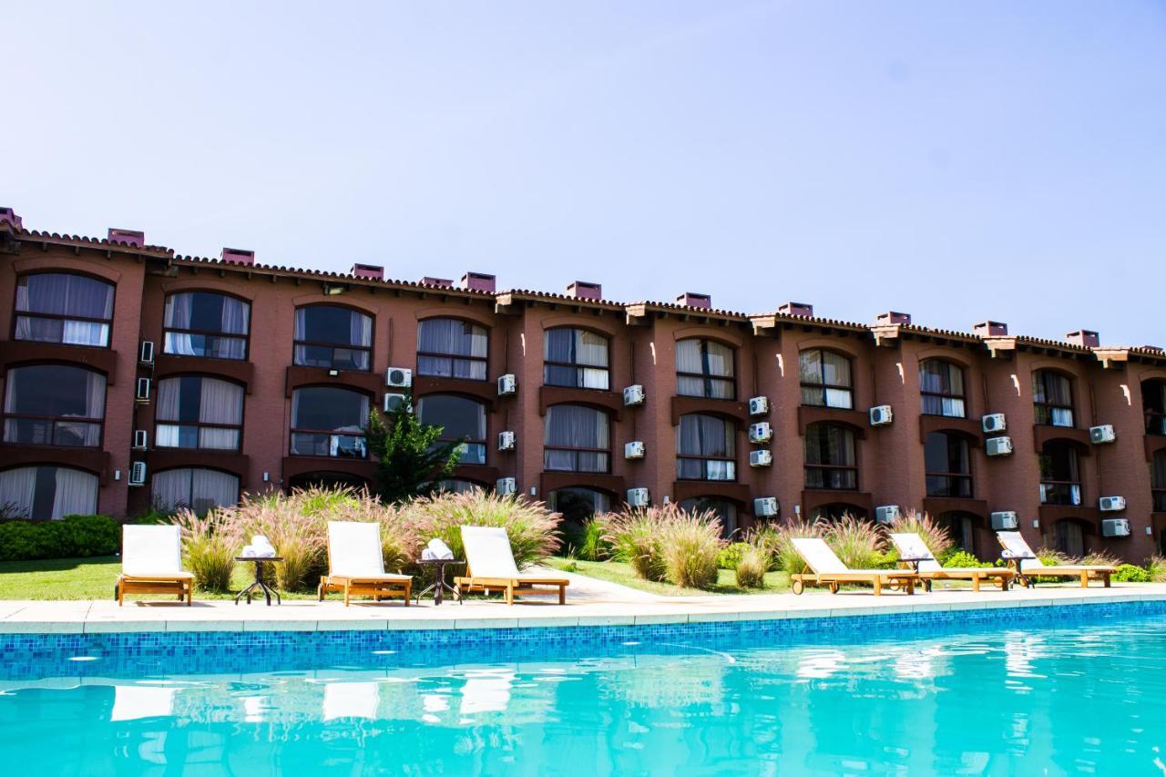 Hotel Wyndham Garden Montevideo Carrasco Ciudad de la Costa Exterior foto